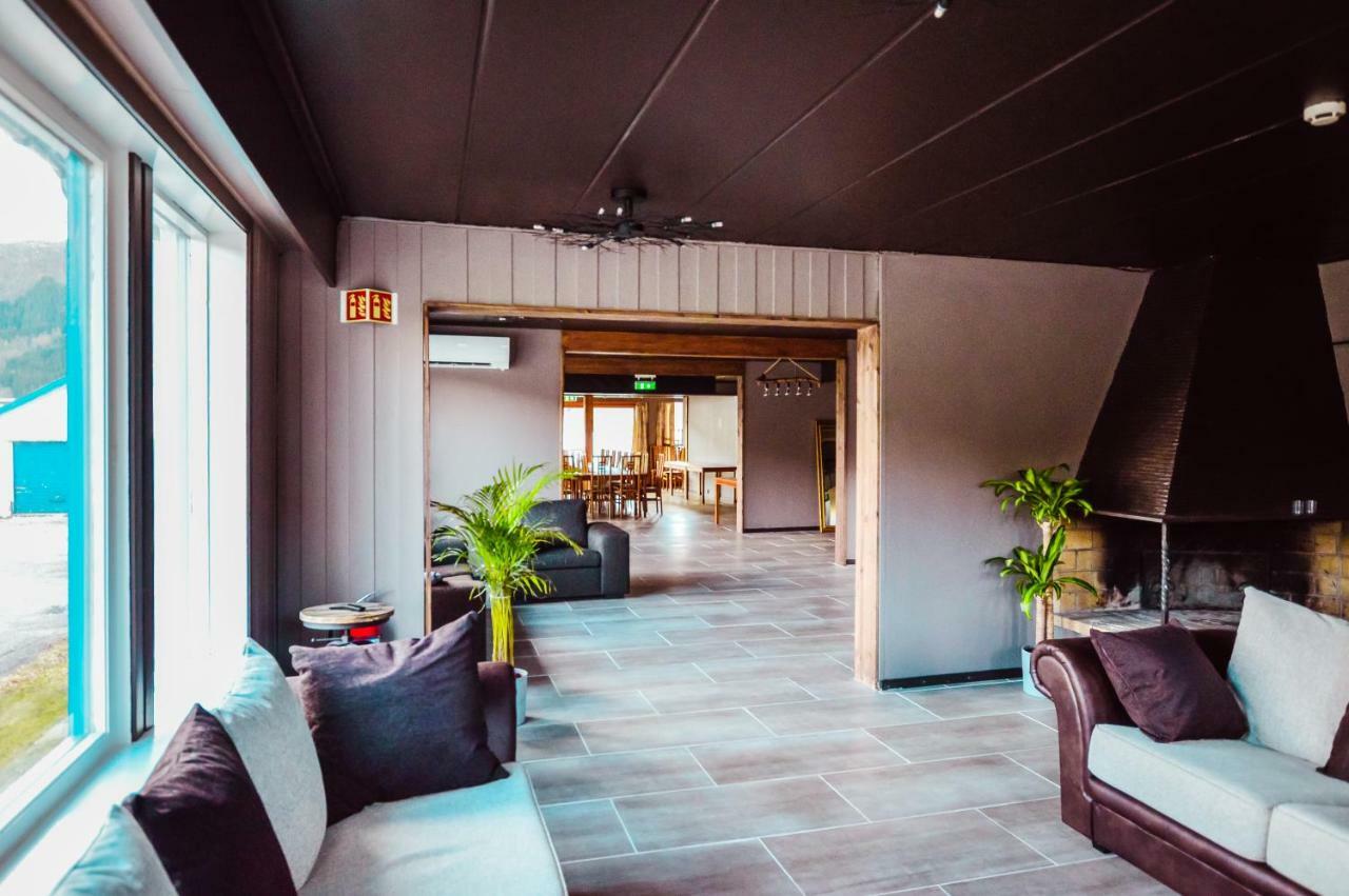 Vossestolen Hotel Vossestrand エクステリア 写真